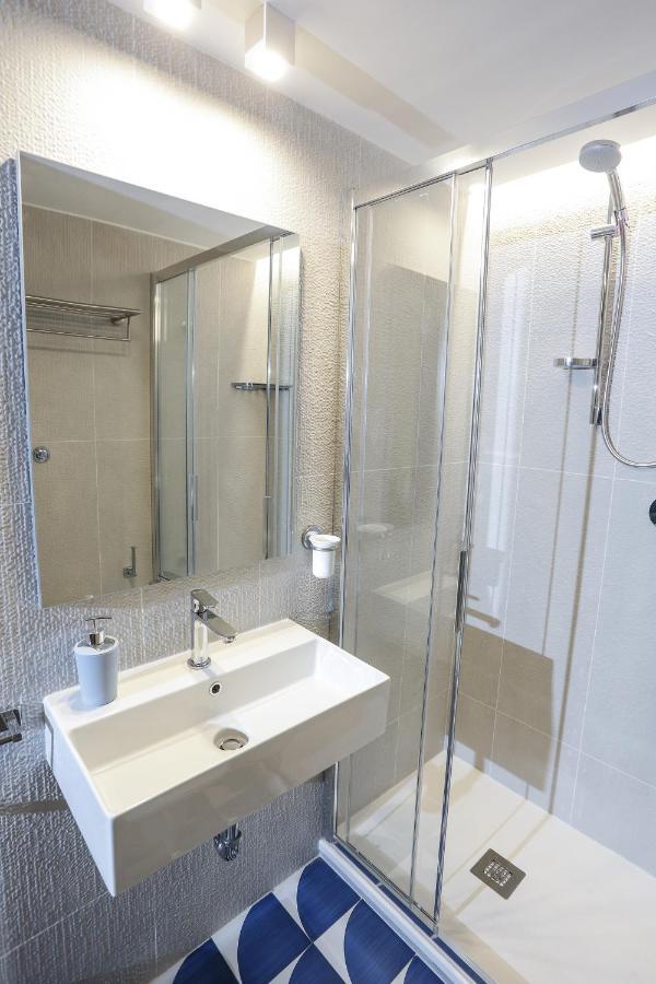 Ersilia Chiaia Suite Napoli Exterior foto