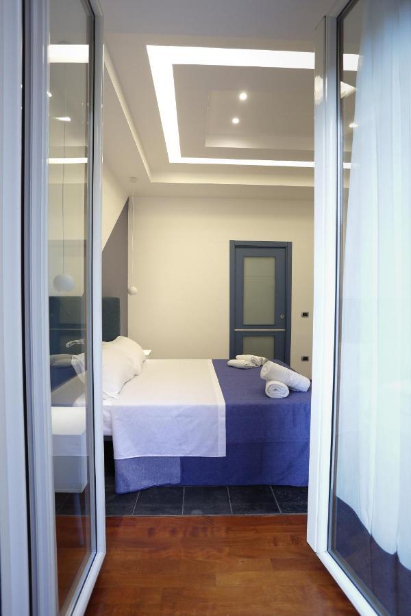Ersilia Chiaia Suite Napoli Exterior foto